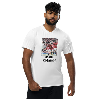 Kobbie Mainoo's Liverpool Stunner: First Old Trafford Goal V-Neck T-Shirt from sammyskfootball