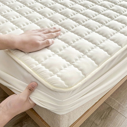 Waterproof Quilted Deep Pocket Mattress Cover - Soft Comfort, Easy Care, Bedroom and Guest Room Essential