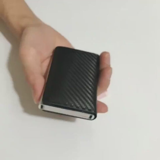 Video of Smart Minimalist Wallet - Slim Credit Card Holder
by sammyskfootball 